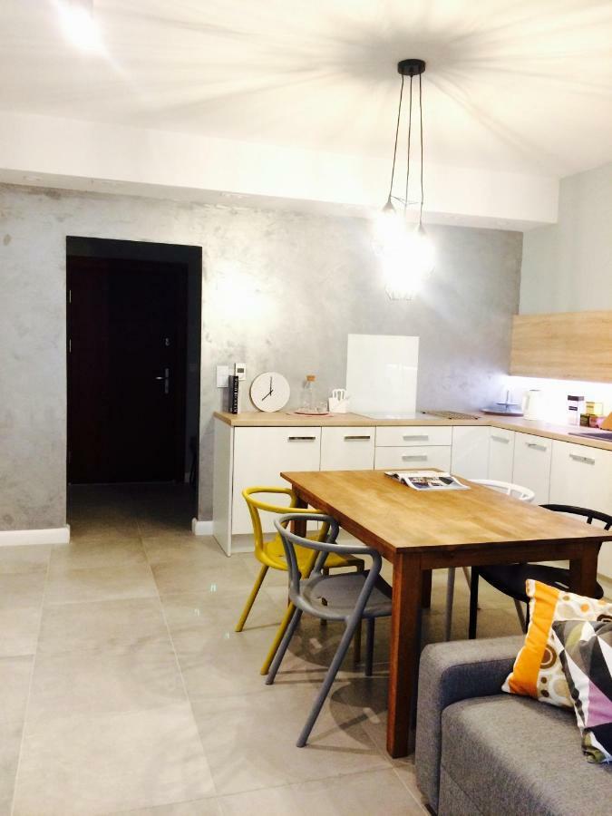 Piper Cytadela Apartament Poznań Exteriör bild