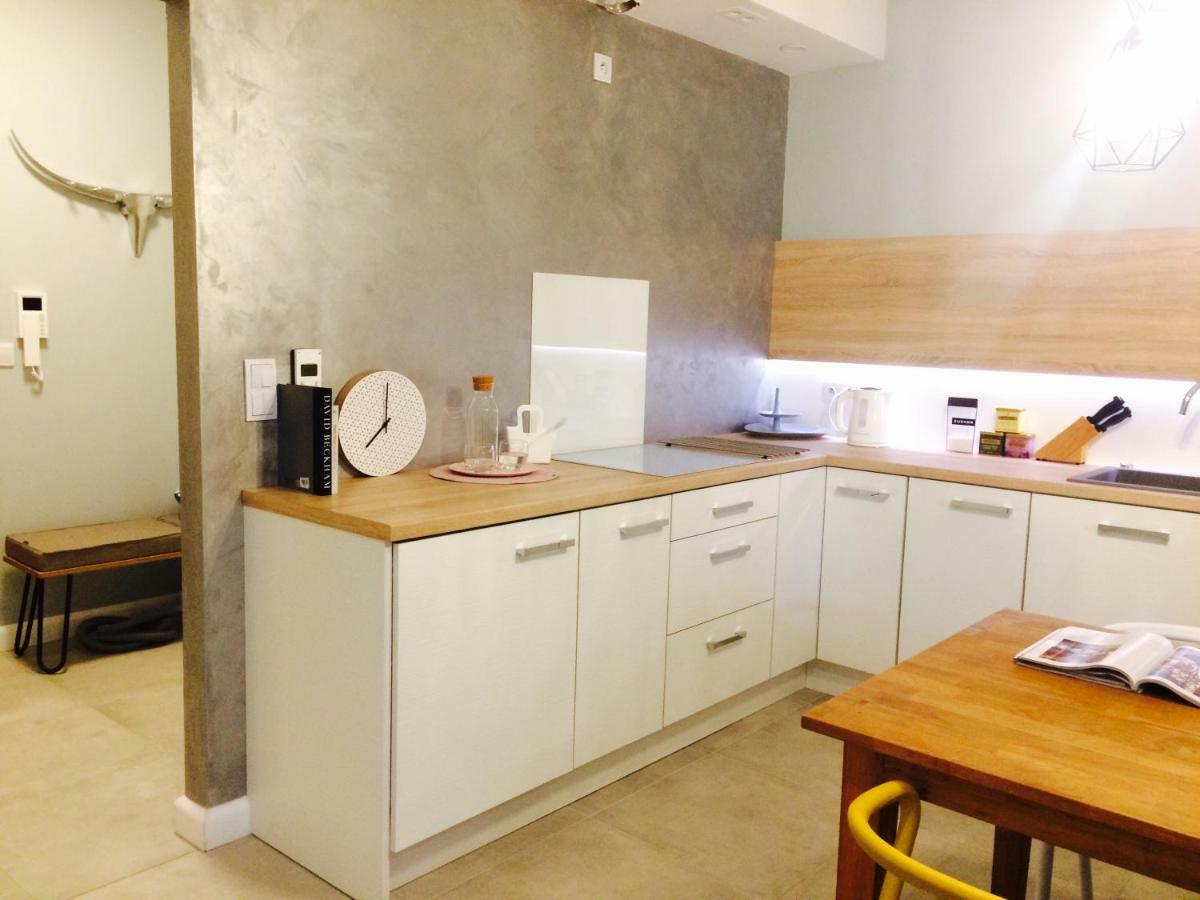 Piper Cytadela Apartament Poznań Exteriör bild